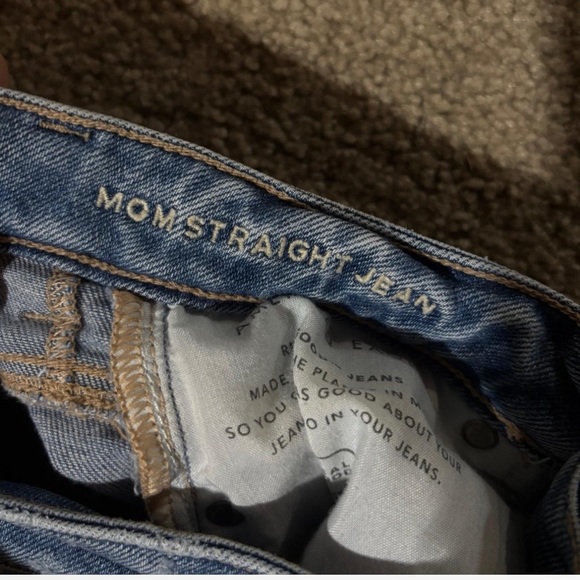 American Eagle Mom Straight Jean - Picture 5 of 6
